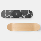 Giraffe Schwarz und Light Gray Monogram Skateboard (Horizontal)