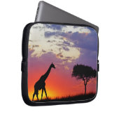 Giraffe, Silhouette bei Sonnenaufgang, Giraffa Laptopschutzhülle (Vorne Rechts)