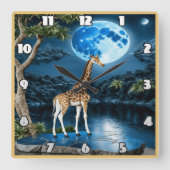 Giraffe Stehend durch Fluss Under Moonlit Sky Quadratische Wanduhr (Vorderseite)