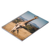 GIRAFFE UMGEBEN VON BROWN GRASS NOTIZBLOCK (Linke Seite)