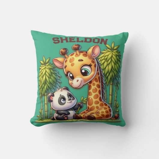 Giraffe und Panda Mit Monogramm Name | Kissen (Vorderseite)