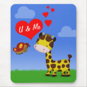 Giraffe und Schmetterling in Liebe Mousepad (Vorne)