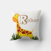 Giraffe Walking im Gras Individuelle Name Keuchkis Kissen (Rückseite)