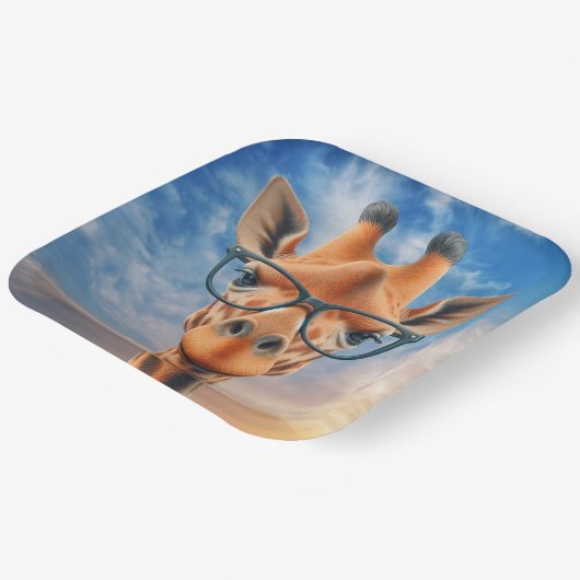 Giraffe Wearing Eyeglasses Pappteller (Gewinkelt)