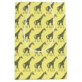Giraffen auf Gelb Mittlere Geschenktüte (Vorderseite)