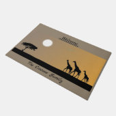 Giraffen bei Sunset Serengeti Fußmatte (Schrägansicht)