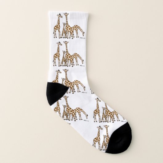 Giraffen-Familie in Brown und in den beige Socken (Rechts - Außen)