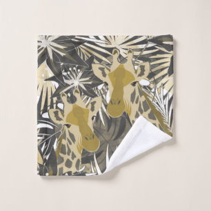 Giraffen im Nachtwald. Waschlappen