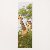 Giraffen Peeking über Vegetation Yogamatte (Vorderseite)