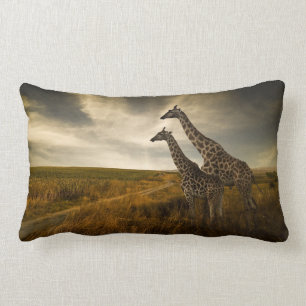 Giraffen und die Landschaft Lendenkissen