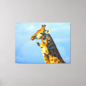 Giraffen unter blauem Himmel Gerahmte Leinwand (Vorderseite)