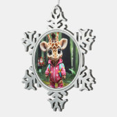 "Giraffe's Forest Adventure" Schneeflocken Zinn-Ornament (Rechts)