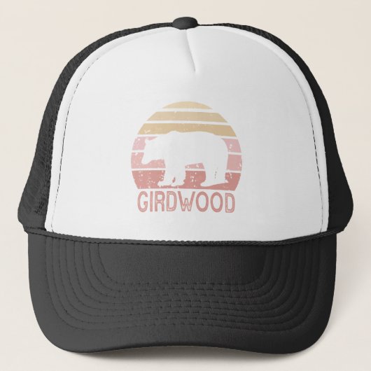Girdwood Alaska Retro Bear Truckerkappe (Vorderseite)