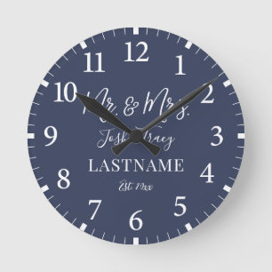 Girl Baby Elephant mit Bow Individuelle Name Runde Wanduhr