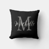 Girl Black and White Monogram und Name Kissen (Vorderseite)