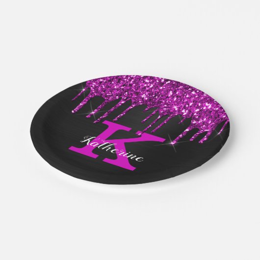 Girl Black Neon Plum Glitzer Tropfen Monogram Name Pappteller (Schrägansicht)