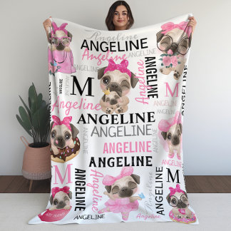 Girl Blush Pink Collage Name Niedliche Möpsen Fleecedecke