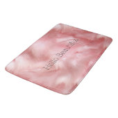 Girl Blush Pink Imitate Fur Wrapping Paper Badematte (Schrägansicht)