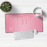 Girl Blush Pink Sparkle Glitzer Tropfen Monogram Schreibtischunterlage<br><div class="desc">Girly Blush Pink Sparkle Glitzer Tropfen Monogram Mouse Pad Desk Mat mit unseren trendigen Imitate Glitzer Tropfen in rot Rosa/Rose Gold auf einem süßen rosa Hintergrund. Bitte kontaktieren Sie uns unter cedarandstring@gmail.com ,  wenn Sie Hilfe beim Design oder den passenden Produkten benötigen.</div>