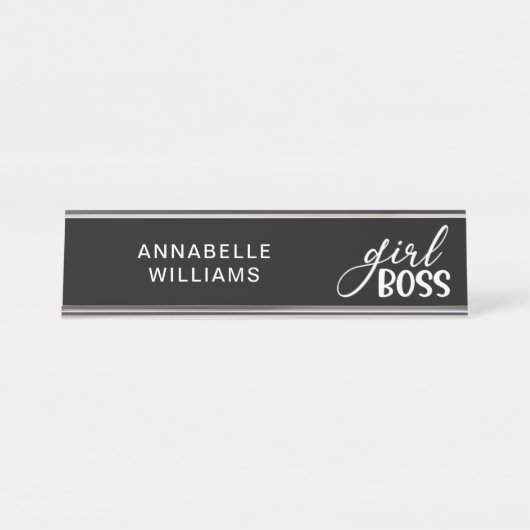 Girl Boss Trendy Chic Black and White Typografie Schreibtischnamensplakette (Vorderseite )