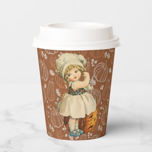 Girl Carving Apple Halloween Pappbecher (Rückseite)