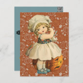 Girl Carving Apple Halloween Postkarte (Vorne/Hinten)