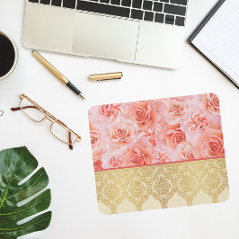 Girl Chic Floral mit Golden Damask Lace Mousepad