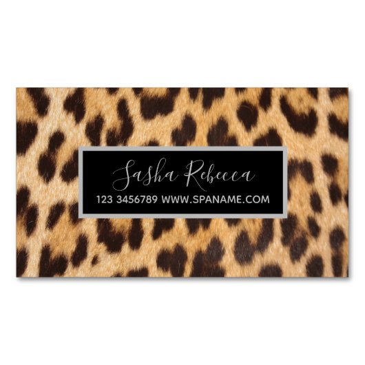 Girl-Chic Schönheitssalon Stylist Leopardprint Magnetische Visitenkarte (Vorderseite)