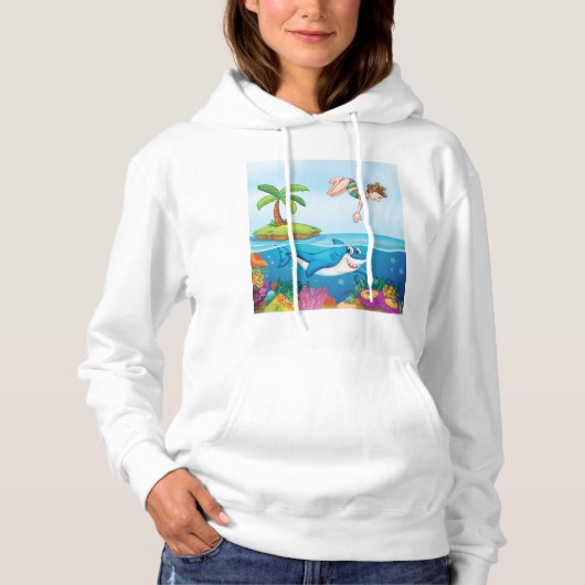 Girl Diving in Ocean Friendly Shark Coral Reef Hoodie (Vorderseite)