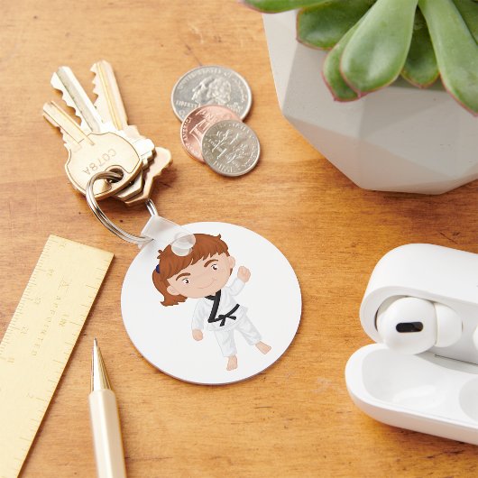 Girl Doing Karate Schlüsselanhänger