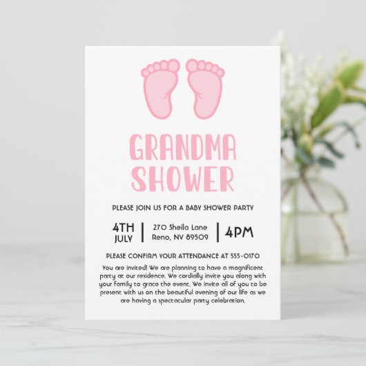 Girl Feet erste Grandma Baby Dusche Einladung (Stehend Vorderseite)