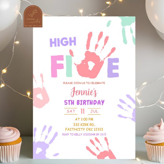 Girl High Five Pastel Geburtstag Einladung