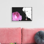Girl in rosa Ohrblumenschrift Leinwanddruck (Insitu (Wohnzimmer))