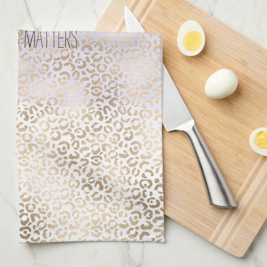 Girl Lila Gold Ombre Leopard Print Geschirrtuch (Viertel Falte)