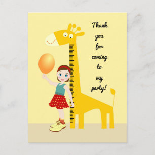 Girl near giraffe rulle Birthday Party Postkarte