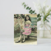 Girl on Bench Postkarte (Stehend Vorderseite)