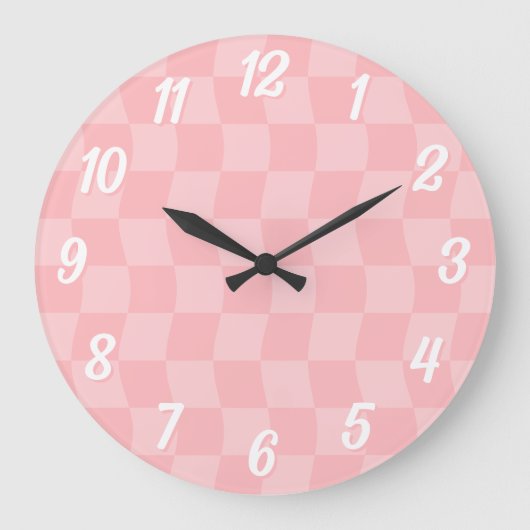 Girl Pastel Pink Wavy Checkerboard Große Wanduhr (Vorderseite)