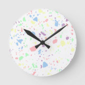 Girl Pastel Rainbow White Abstrakt Stone Pattern Runde Wanduhr (Vorderseite)