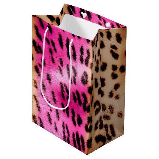 Girl Pink Cream Leopard Print Mittlere Geschenktüte (Vorderseite Schrägansicht)