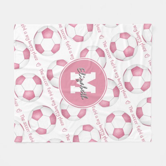 Girl Pink Das Fußballfeld ist mein glücklicher Ort Fleecedecke (Vorderseite (Horizontal))