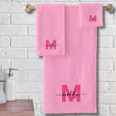Girl Pink Modernes Script Name Monogram Badhandtuch Set