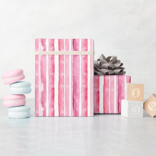 Girl Pink White Stripes Geschenkpapier (Babyparty)