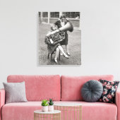 Girl Playing Tuba, 1928 Leinwanddruck (Insitu (Wohnzimmer))