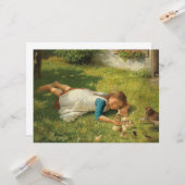 Girl Playing with Chicks (Hen und Huhn) Karte (Vorderseite/Rückseite Beispiel)