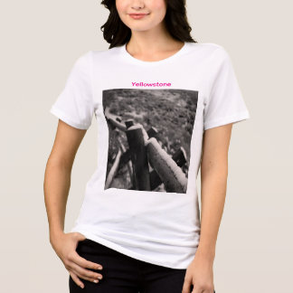 Girl-Power bei Yellowstone Tri-Blend Shirt