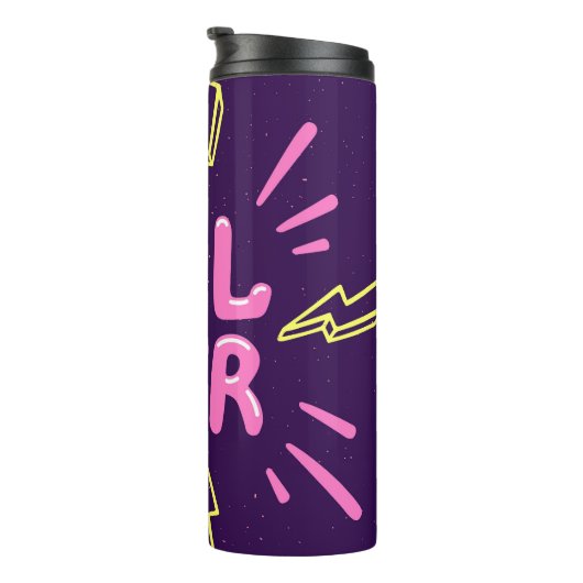 Girl Power feministischer Slogan, violetter Hinter Thermosbecher (Nach rechts gedreht)