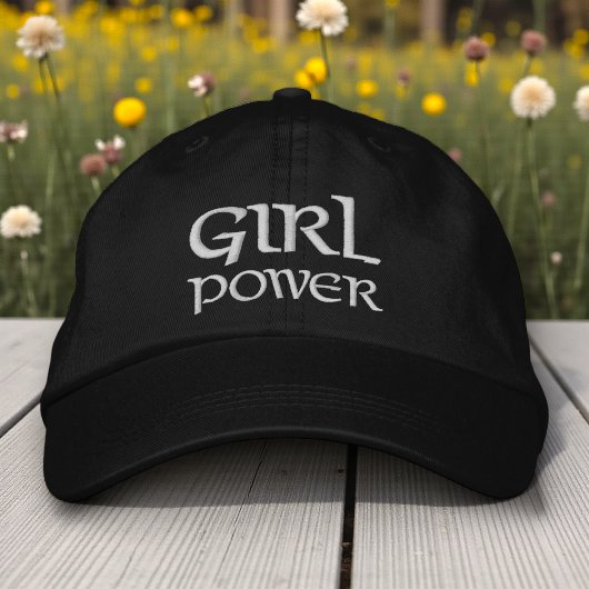 Girl Power Simple Modern Typografy Custom Bestickte Baseballkappe