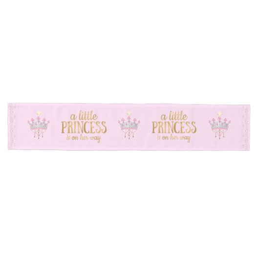 Girl Princess ist unterwegs Pink Gold Tiara Mittelgroßer Tischläufer (Horizontal)