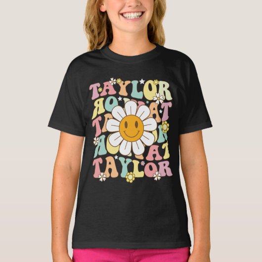 Girl Retro Taylor Vorname Personalisiert Groovy T-Shirt (Vorderseite)