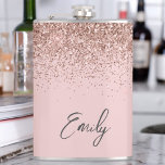 Girl Rose Gold Blush Pink Glitzer Monogram Flachmann<br><div class="desc">Girly Rose Gold - Blush Pink Sparkle Glitzer Pinselmetall Monogram Name and Initial Party Flask. Das macht den perfekten 16 Geburtstag,  Hochzeit,  Brautparty,  Jubiläum,  Babydusche oder Junggeselinnen-Abschied Geschenk für jemanden,  der Lieben glamourösen Luxus und schicke Stile.</div>